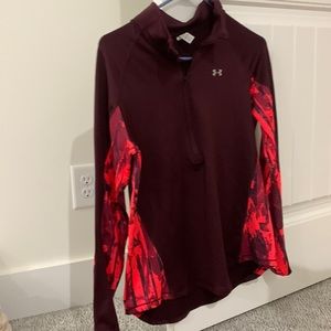 Good condition womens under armour size L cold gear shirt